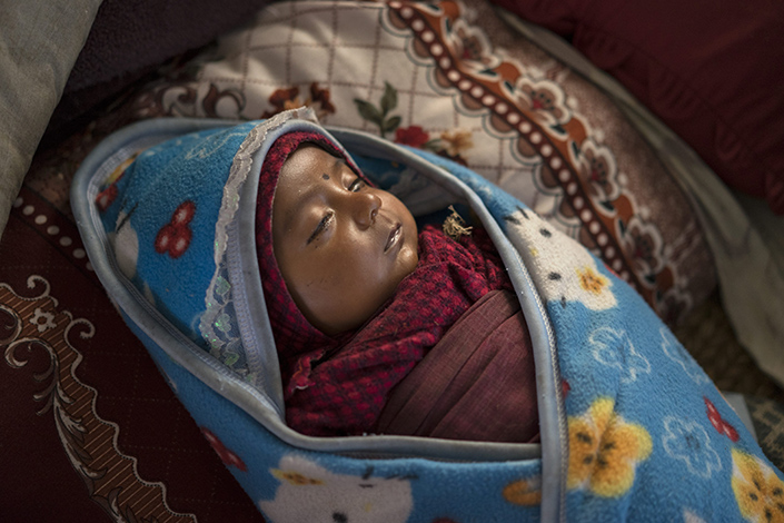 Nepal terremoto bebé