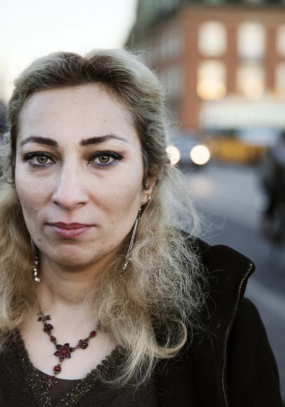 Mujeres sirias separadas por la guerra en su país Madre e hijas, mujeres sirias separadas por la guerra en su país