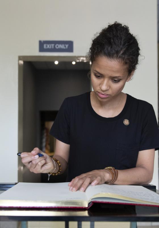 Gugu Mbatha-Raw en Ruanda Gugu Mbatha-Raw en Ruanda