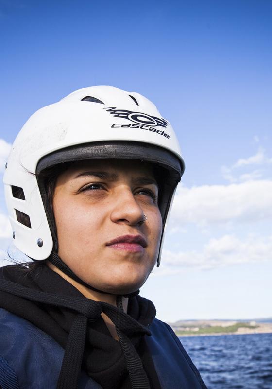 Voluntarios en Lesbos: Sarah Mardini, la hermana de Yusra Mardini refugiada siria Sarah Mardini, la hermana de Yusra Mardini refugiada y voluntaria
