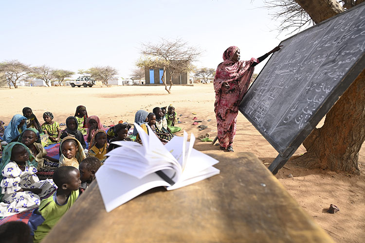 Educación niños refugiados sudaneses en Chad
