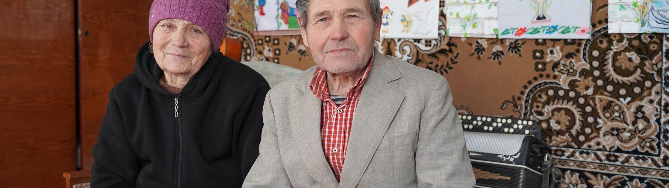 Resistir para volver: Vira y Mykola reconstruyen su hogar en una Ucrania en guerra