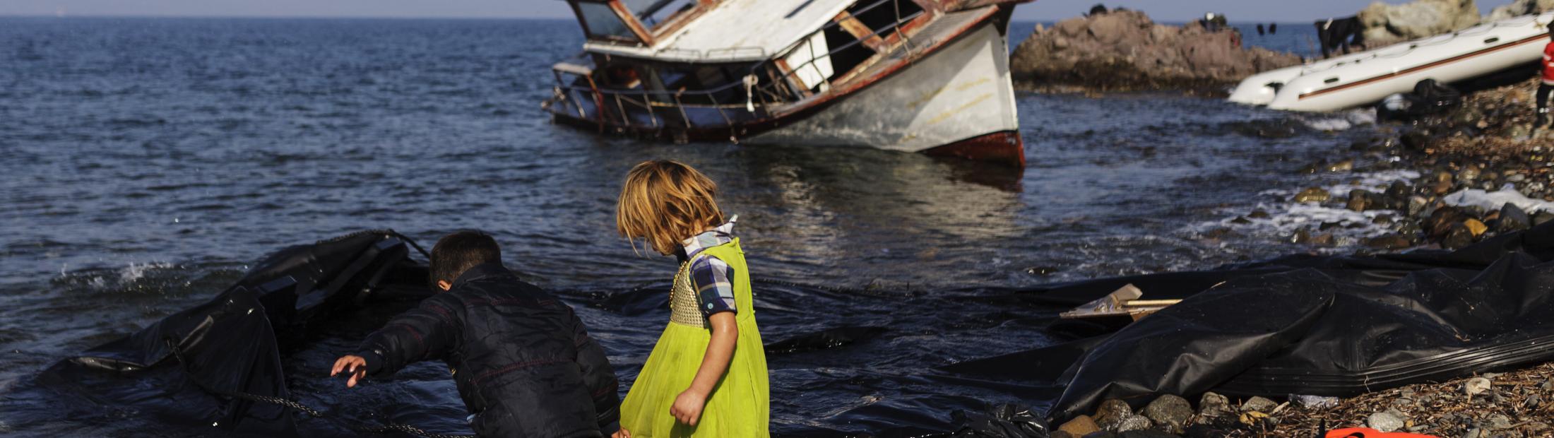 El barco de la muerte: la historia de algunos refugiados en Grecia