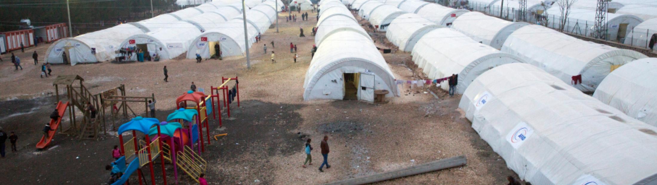 ¿Cuáles son las características de los campos de refugiados?
