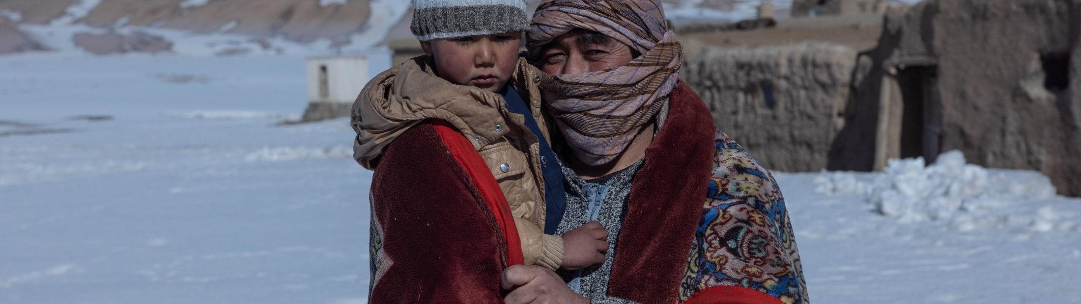 El frío de los refugiados es el más triste. Protégeles