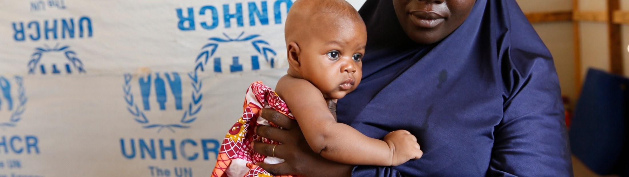 Con 1 euro al día alimenta a un niño