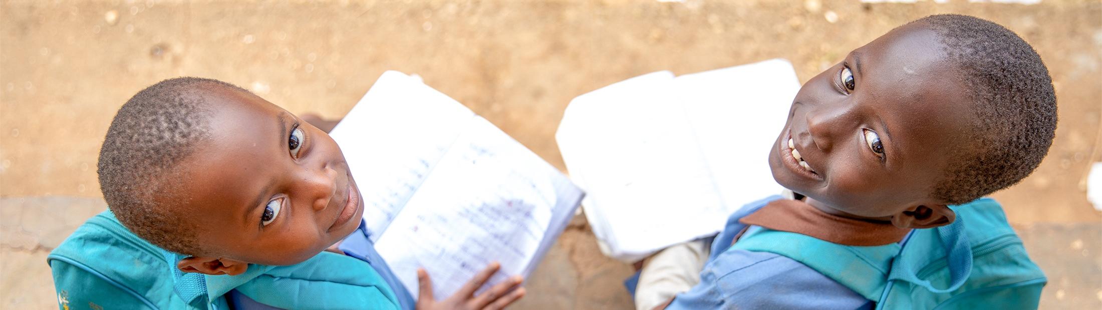 Alianzas que transforman: el papel de la colaboración entre Deloitte y ACNUR en la educación de la infancia refugiada