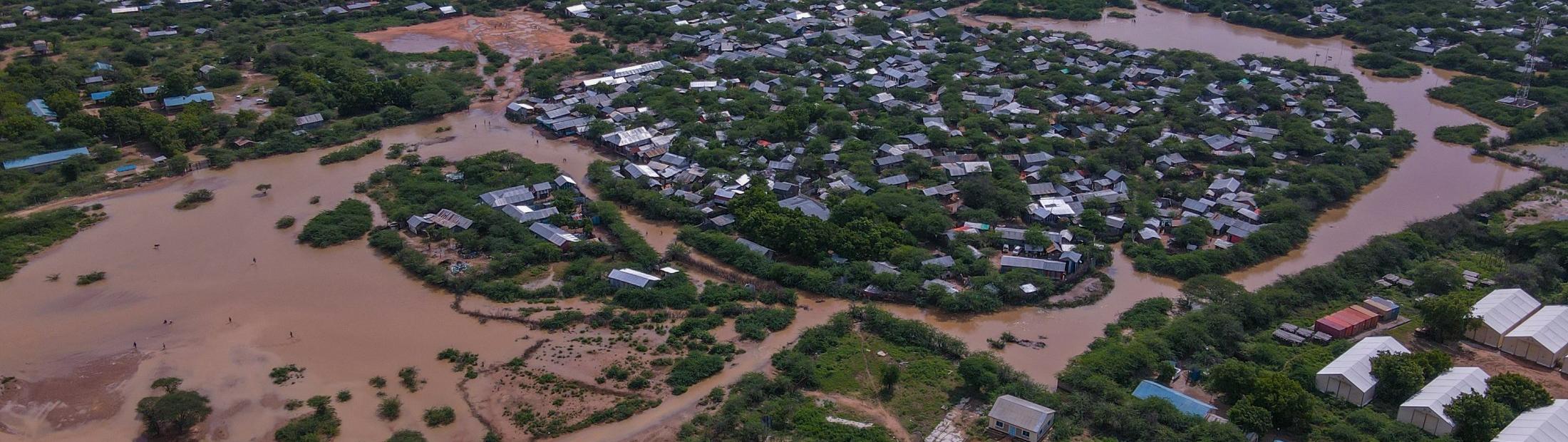 De la sequía a las inundaciones en el este de África: miles de personas obligadas a huir  