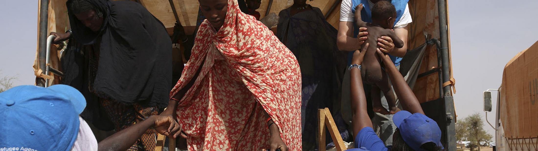 Emergencia Sahel: ACNUR entrega ayuda de emergencia en Níger