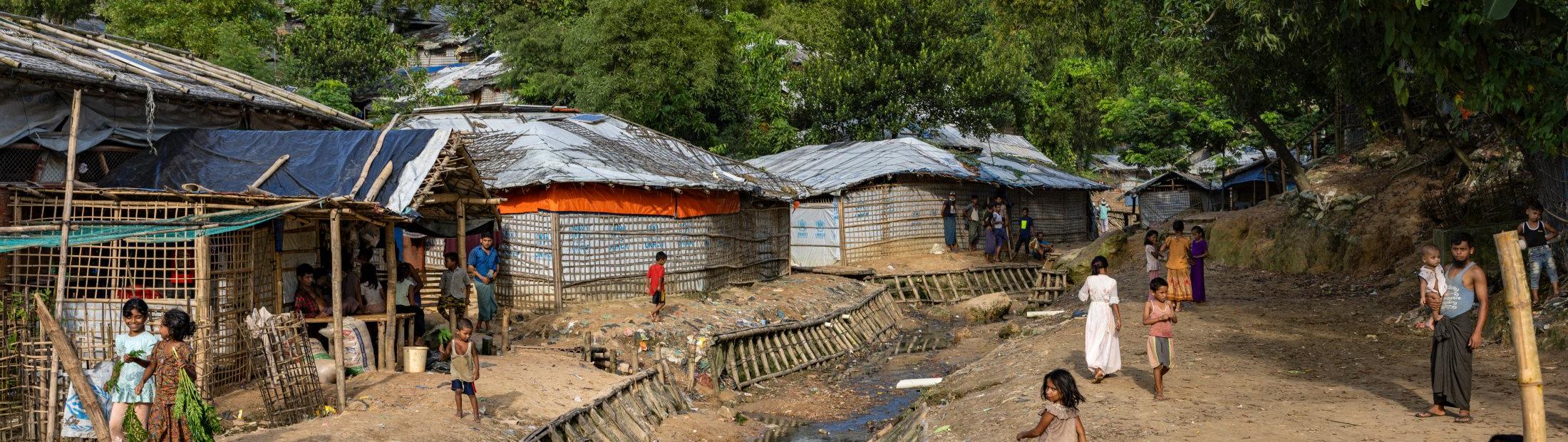 La violencia en Myanmar obliga a 150.000 refugiados rohingyas a huir 