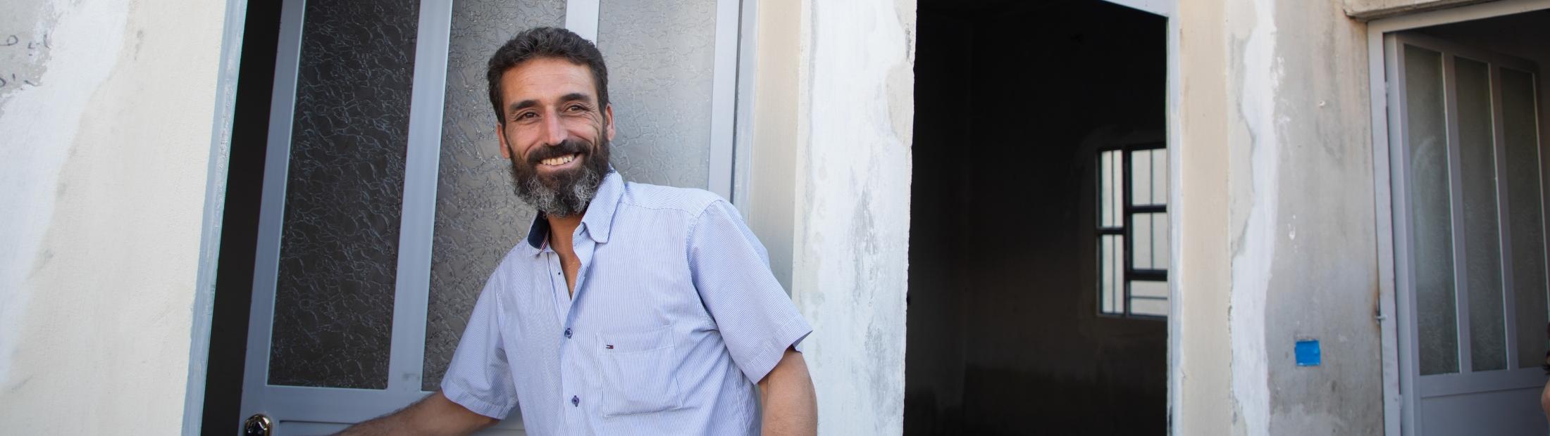 Entre el conflicto y el regreso: la lucha diaria de los padres refugiados