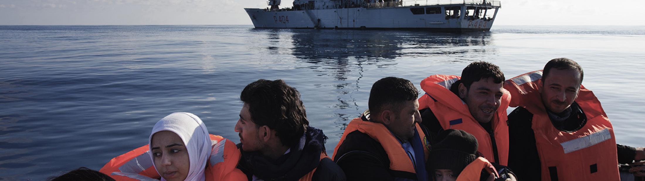 Una media de más de 2.000 personas cruzan el Mediterráneo cada día