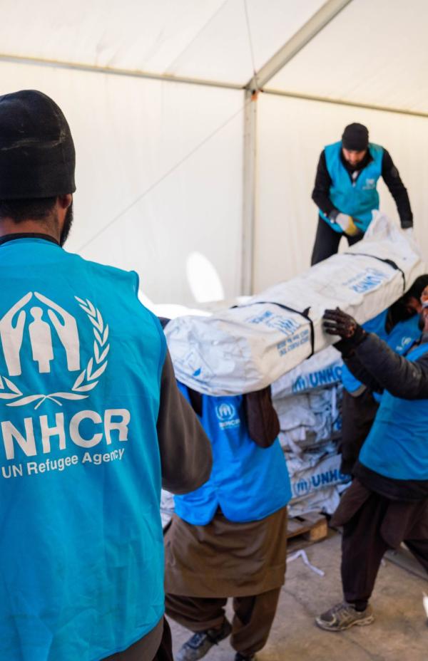 El invierno se acerca y ACNUR se prepara para proteger a las familias refugiadas
