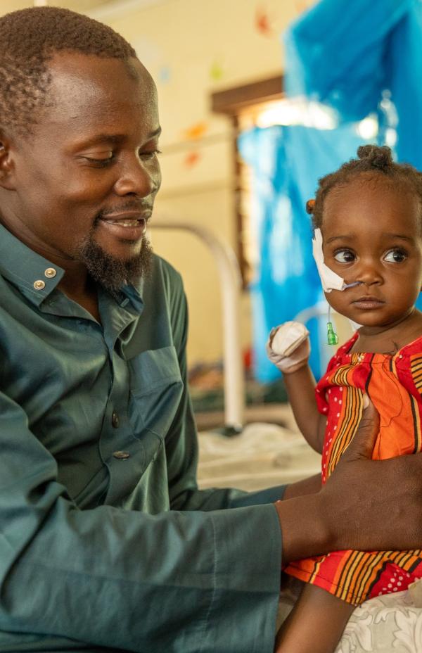 La malaria interrumpe infancias como la de Fatuma