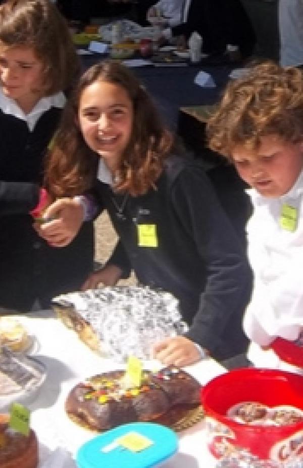 Merienda solidaria en el Colegio Laude El Altillo, Jerez de la Frontera