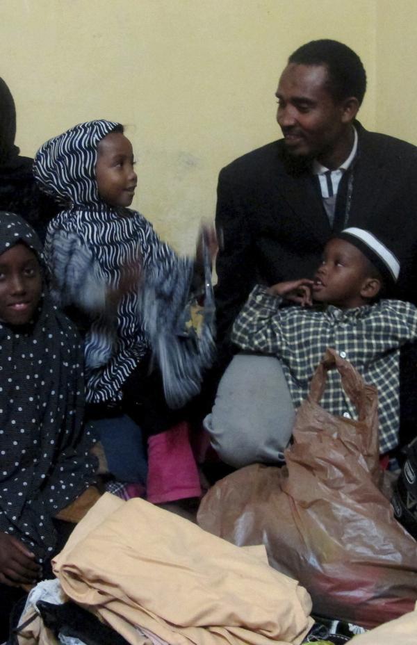 El 2013 trae un nuevo comienzo para una familia de refugiados ruandeses en Pakistán