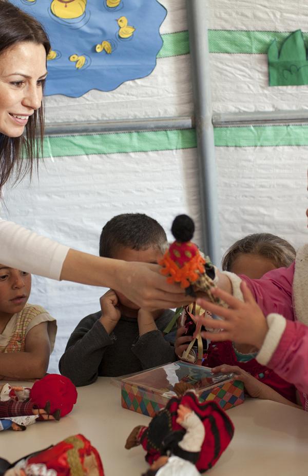 Mercadillo solidario de juguetes en el Colegio Sagrados Corazones Martín de los Heros de Madrid