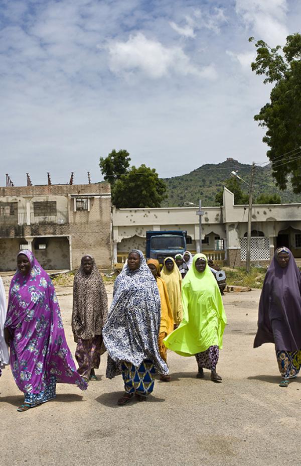 Retornados en Nigeria se enfrentan a problemas de refugio y escasez de alimentos