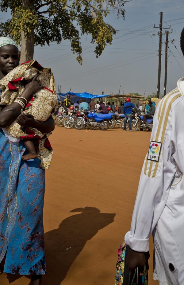 El Gobierno de Navarra apoya la prevención de la violencia de género y la explotación infantil de la población refugiada en Uganda