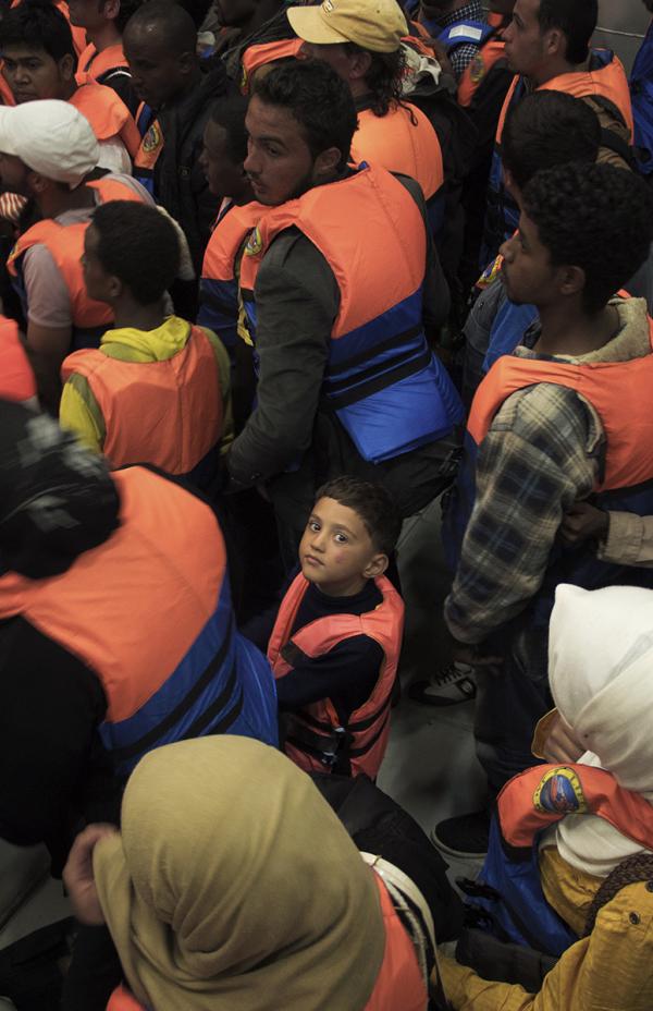 8.000 personas cruzaron el Mediterráneo en el primer semestre de 2013 hacia Italia y Malta