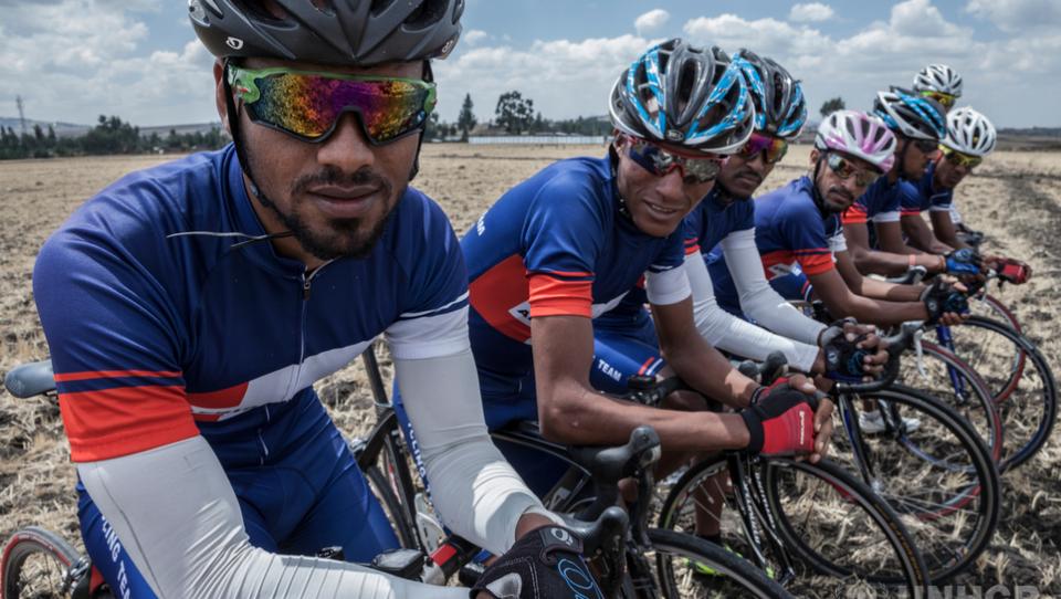 El ciclismo, otra forma de superar la condición de refugiado