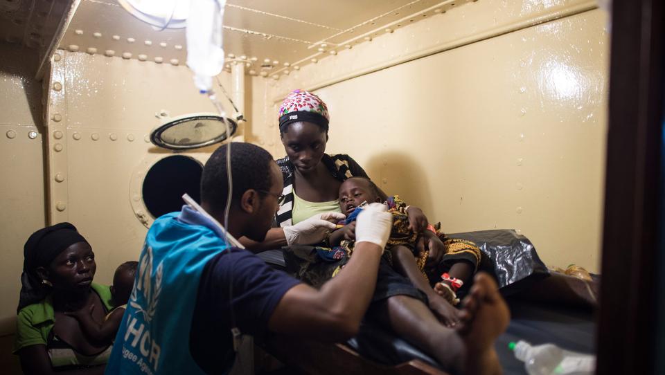 ACNUR: acciones para la prevención del ébola en África