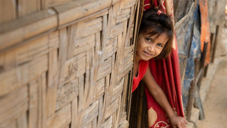 Inditex y ACNUR refuerzan su alianza para mejorar la seguridad y la resiliencia climática en los campos de refugiados rohingya en Bangladesh