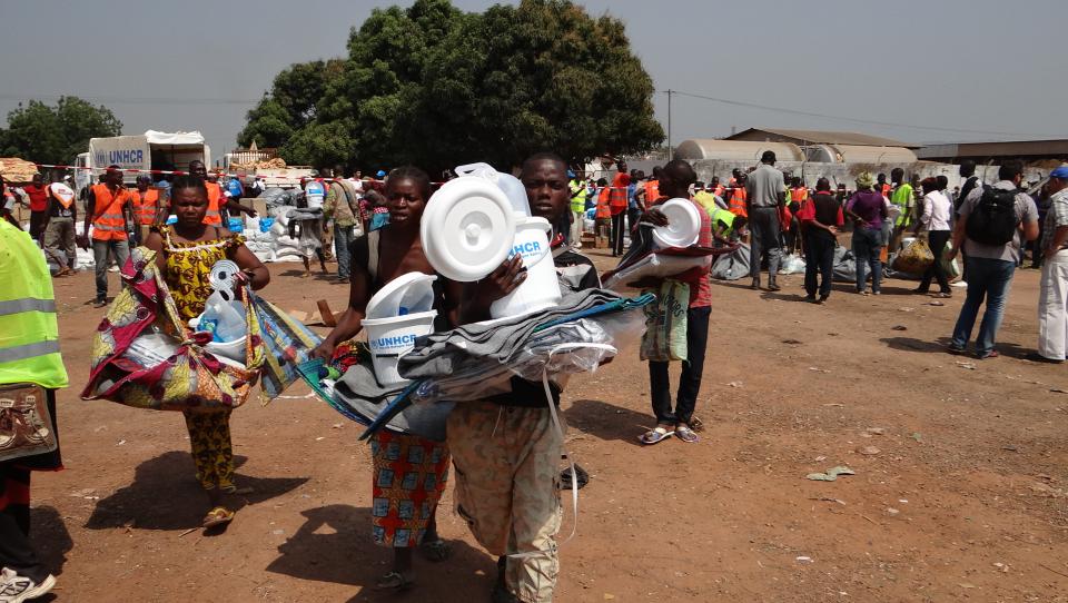ACNUR reanuda la distribución de ayuda humanitaria en el aeropuerto de Bangui