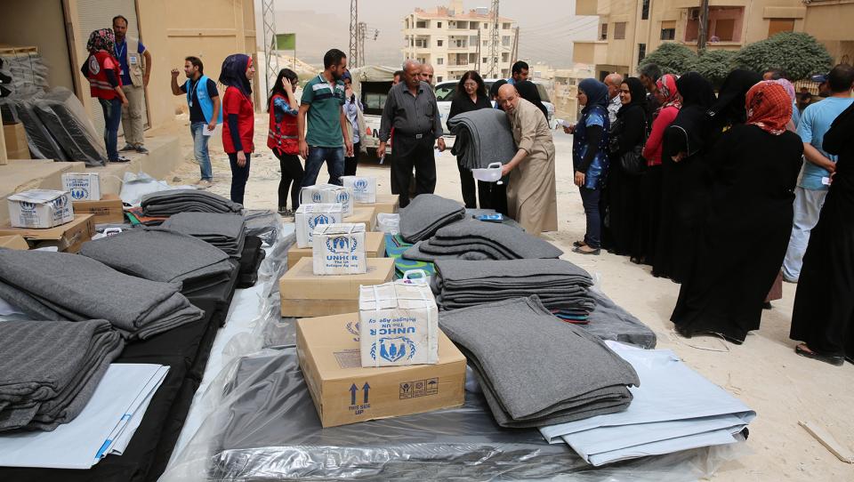 ACNUR entrega más de 1 millón de artículos de asistencia humanitaria a 437.345 desplazados en Siria