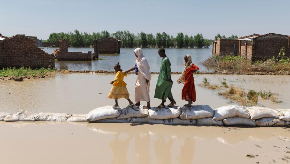 La COP30 arranca con un llamamiento urgente a la acción ante la crisis climática y humanitaria