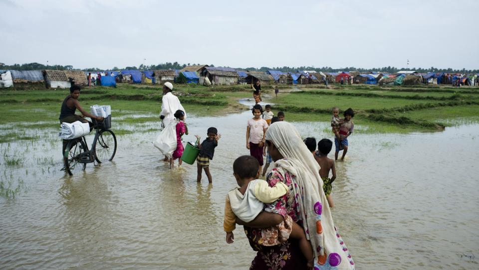 Se necesita comida y refugio urgente según aumenta el desplazamiento en el oeste de Myanmar