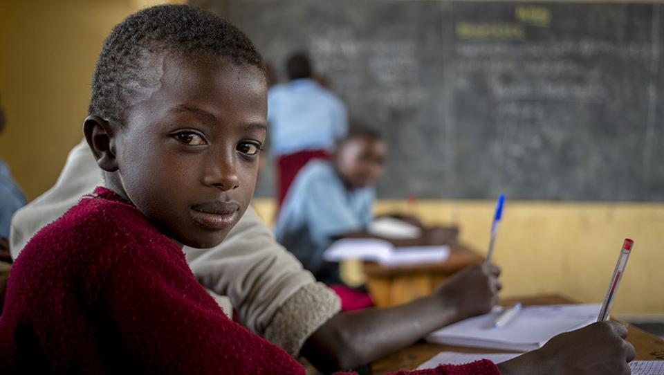 El COVID-19 lastra los progresos en la educación de las personas refugiadas