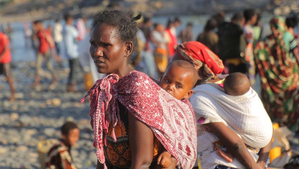 La crisis en el norte de Etiopía obliga a huir a miles de personas