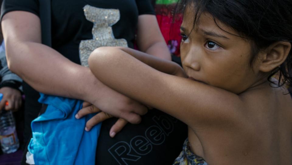 ACNUR entrega ayuda a las víctimas de las inundaciones en Filipinas