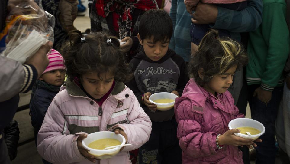 Más de 172.000 refugiados sirios llegan a Turquía huyendo de la violencia de Kobani
