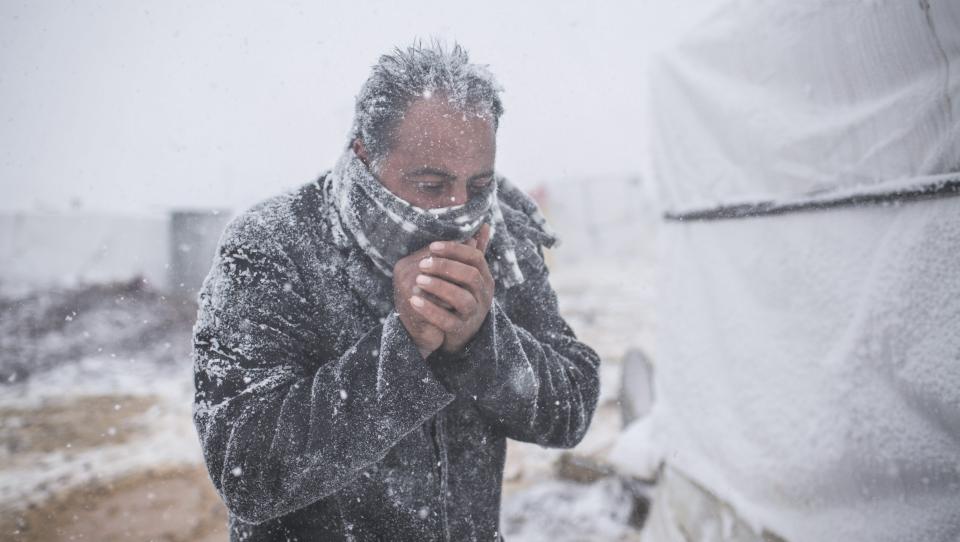 ACNUR y sus socios aceleran la ayuda a los refugiados sirios con la llegada de la tormenta invernal