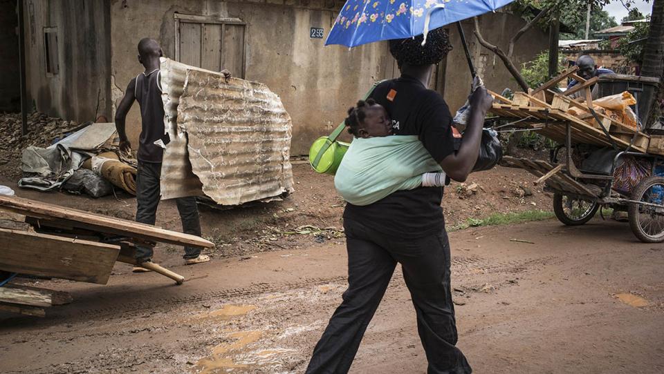 Un bebé llamado Felicidad, uno de los 50.000 refugiados de Burundi repatriados 