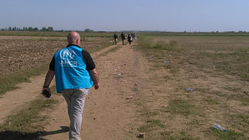 En primera línea ayudando a los refugiados que llegan a Europa