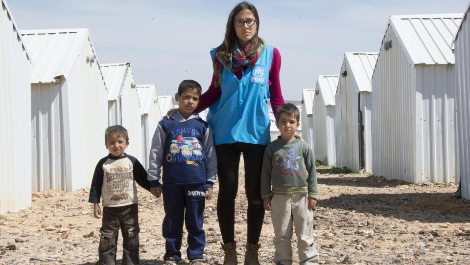 Técnicos en el terreno ACNUR Agencia de la ONU para los refugiados