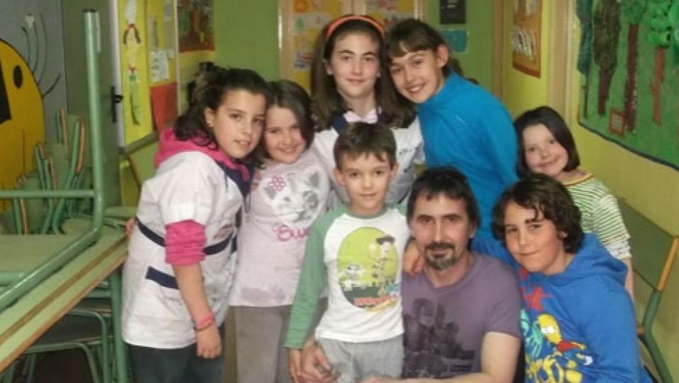 Arte escolar solidario en el CEIP Enrique Tierno Galván, Getafe