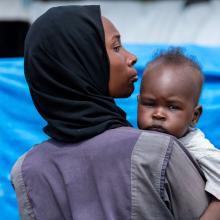 madre e hijo sudaneses