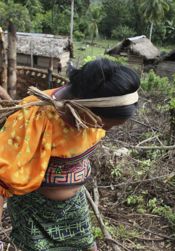 mujer indígena colombiana